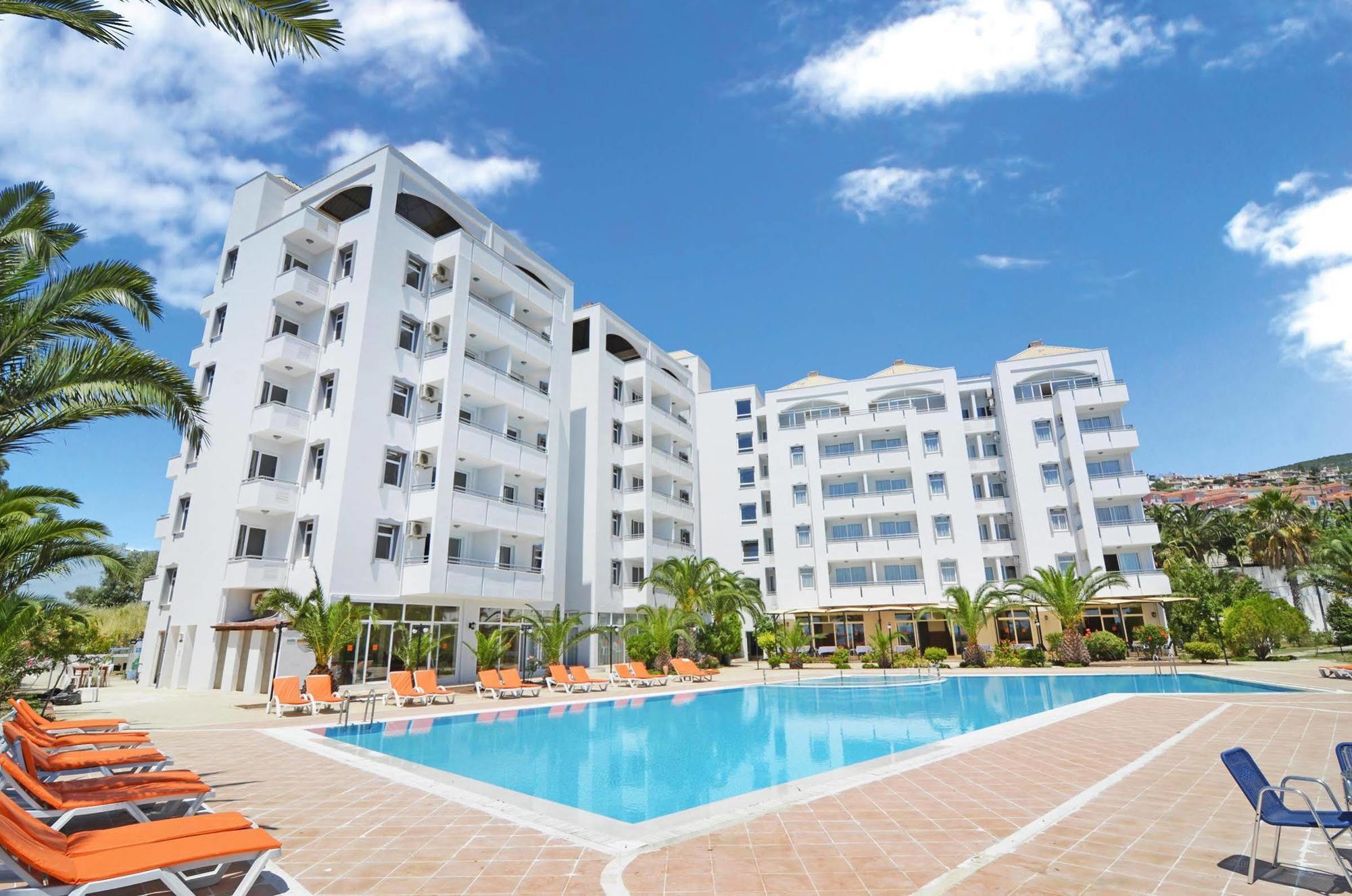 קוסדסי City'S Hill Hotel מראה חיצוני תמונה
