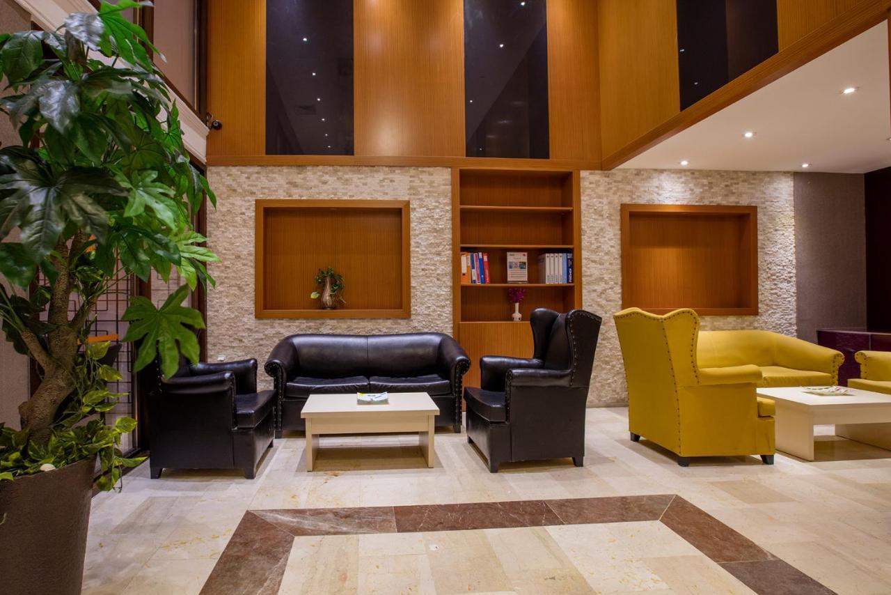 קוסדסי City'S Hill Hotel מראה חיצוני תמונה